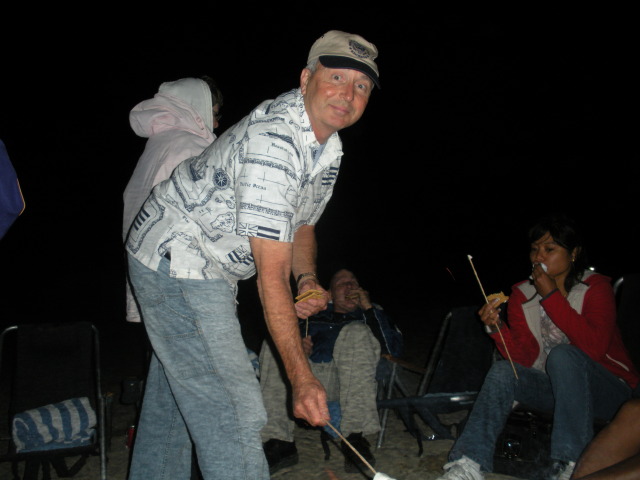 2009-09-15-ITOC-R1-Huntington-Beach-training-33-smores-Bob-Lorie.JPG