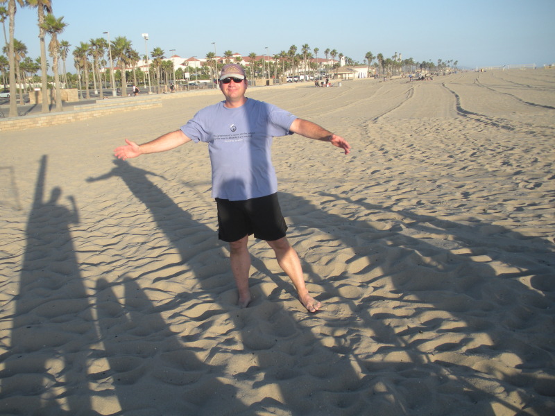 2009-09-15-ITOC-R1-Huntington-Beach-training-21-volleyball-Shane.JPG