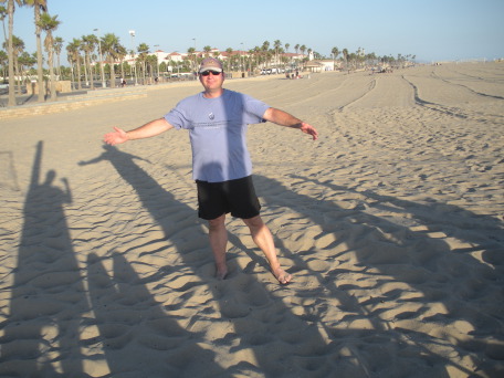 2009-09-15-ITOC-R1-Huntington-Beach-training-21-volleyball-Shane.JPG