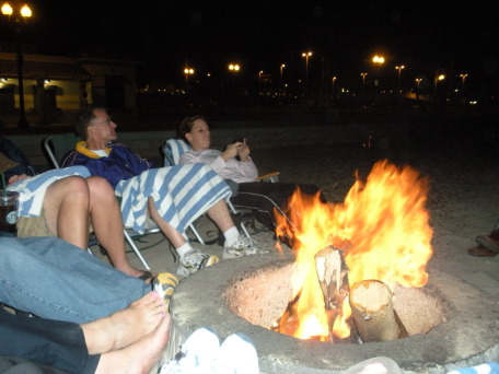2009-09-15-ITOC-R1-Huntington-Beach-training-31-smores-Rob-Deb.JPG