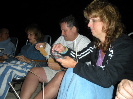 2009-09-15-ITOC-R1-Huntington-Beach-training-36-smores-Lydia-Steve-Barbie.JPG