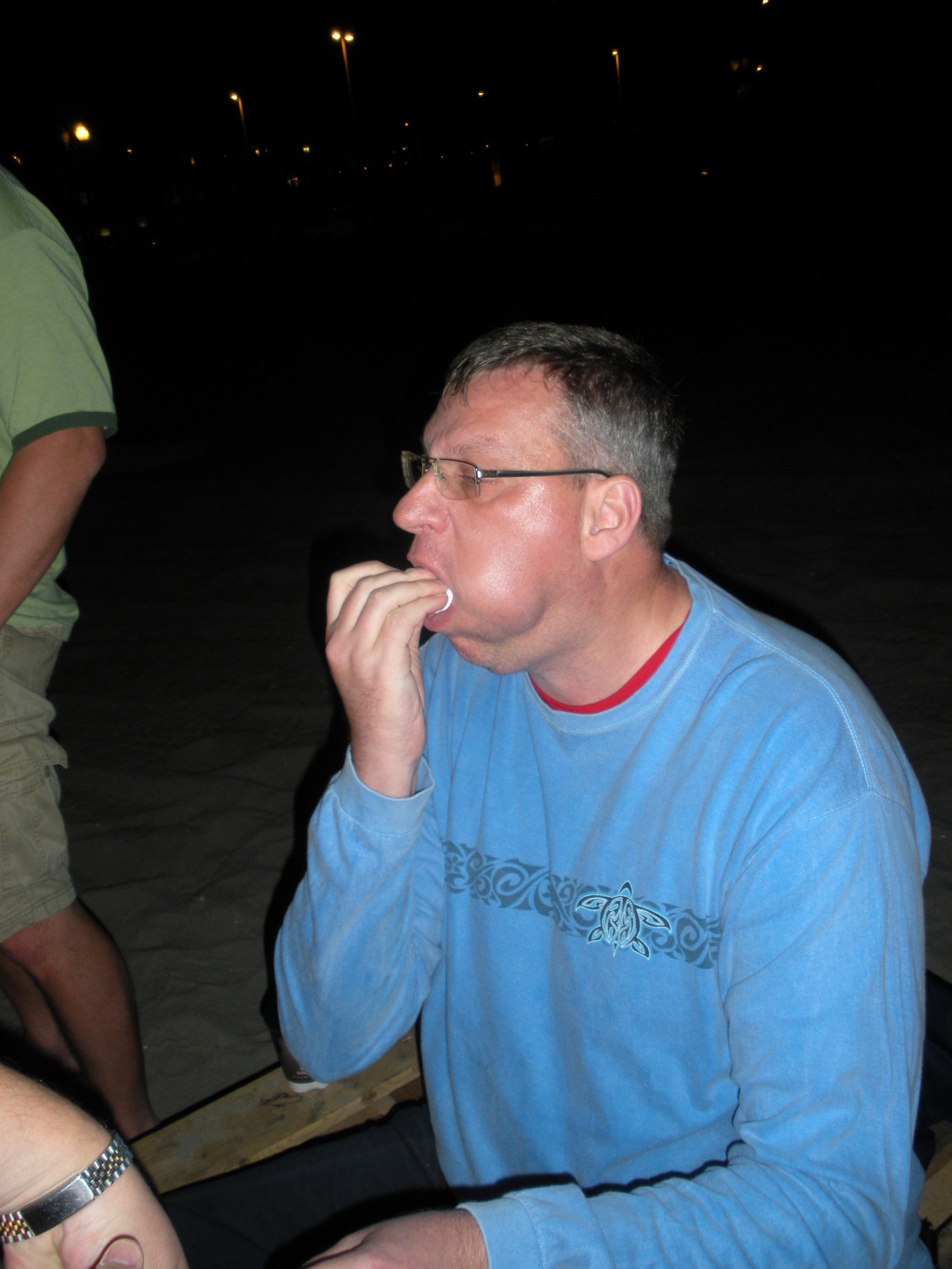 2009/09(September)/ITOC-R1-Huntington-Beach-Training/Day2/1024x768_2009-09-16-ITOC-R1-Huntington-Beach-training-33-campfire-Joe-eats-11-marshmellows.JPG