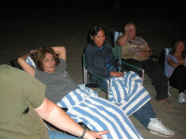 2009-09-16-ITOC-R1-Huntington-Beach-training-30-campfire-Lydia-Lorie-Maryan-Barbie.JPG