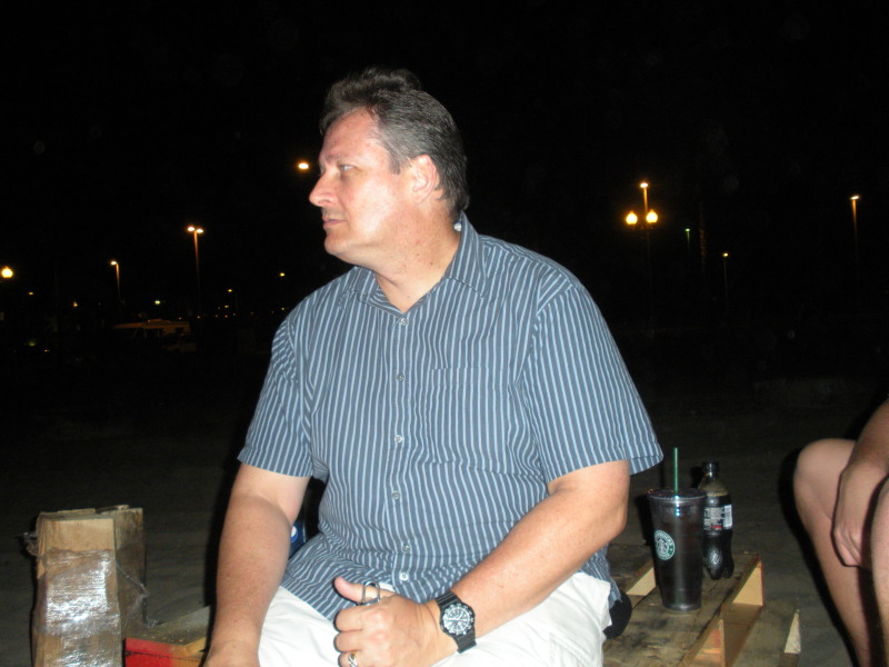 2009/09(September)/ITOC-R1-Huntington-Beach-Training/Day2/800x600_2009-09-16-ITOC-R1-Huntington-Beach-training-26-campfire-Steve.JPG