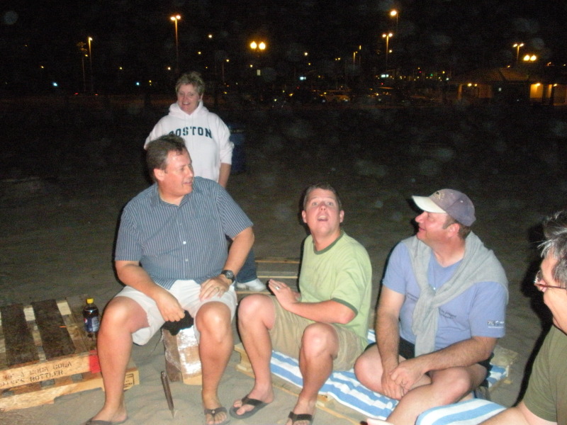 2009/09(September)/ITOC-R1-Huntington-Beach-Training/Day2/800x600_2009-09-16-ITOC-R1-Huntington-Beach-training-32-campfire-Steve-Zanna-Bill-Shane-Stan.JPG