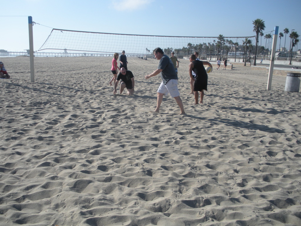 2009/09(September)/ITOC-R1-Huntington-Beach-Training/Day3/1024x768_2009-09-17-ITOC-R1-Huntington-Beach-training-62-Volleyball.JPG