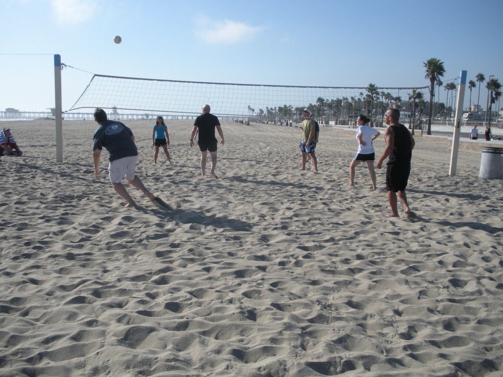 2009/09(September)/ITOC-R1-Huntington-Beach-Training/Day3/1024x768_2009-09-17-ITOC-R1-Huntington-Beach-training-63-Volleyball.JPG