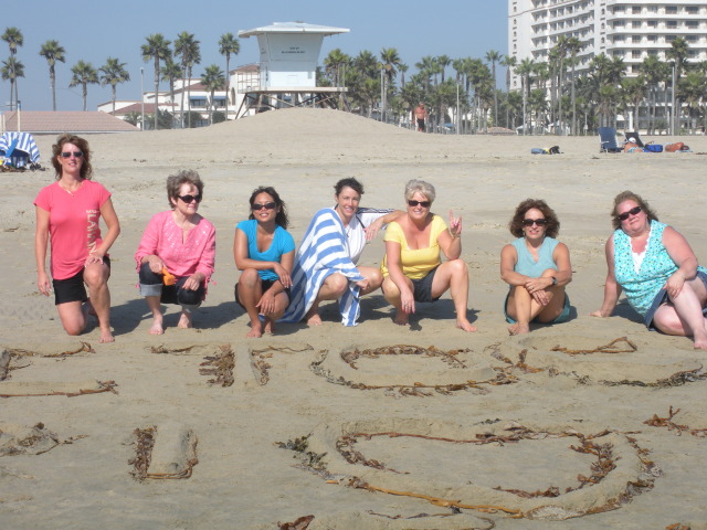 2009-09-17-ITOC-R1-Huntington-Beach-training-38-teambuilder-contest-Ladies-finsihed.JPG