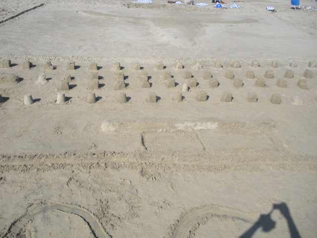 2009-09-17-ITOC-R1-Huntington-Beach-training-43-teambuilder-contest-keyboard-with-longhorn-screen.JPG
