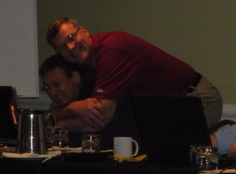 2009/09(September)/ITOC-R1-Huntington-Beach-Training/Day3/800x600_2009-09-17-ITOC-R1-Huntington-Beach-training-02-Steve-Joe-hug-GOOD.jpg
