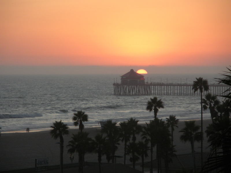 2009/09(September)/ITOC-R1-Huntington-Beach-Training/Day3/800x600_2009-09-17-ITOC-R1-Huntington-Beach-training-74-sunset.JPG