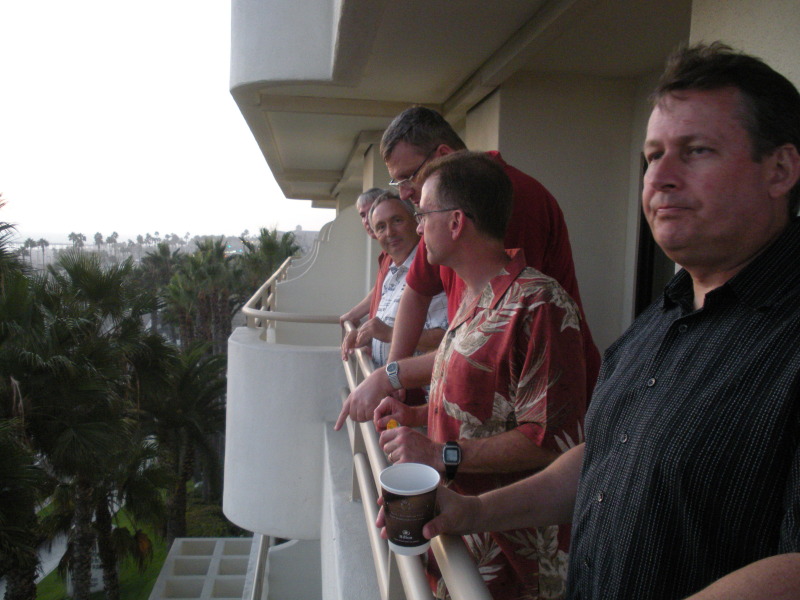 2009/09(September)/ITOC-R1-Huntington-Beach-Training/Day3/800x600_2009-09-17-ITOC-R1-Huntington-Beach-training-80-Doug-Bob-Joe-Rob-Steve.JPG