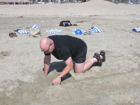 2009-09-17-ITOC-R1-Huntington-Beach-training-18-teambuilder-contest-Karl.JPG