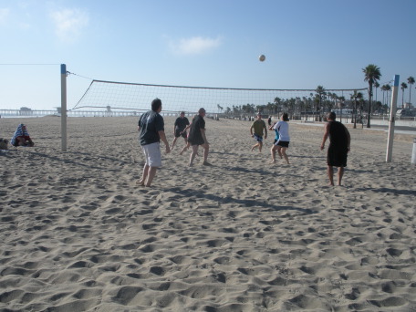 2009-09-17-ITOC-R1-Huntington-Beach-training-61-Volleyball.JPG