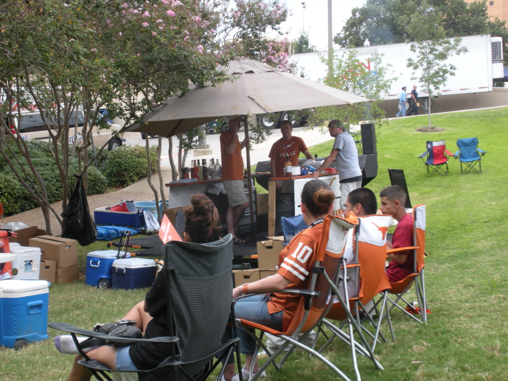 2009/09(September)/UT-Texas-Tech/1024x768_2009-09-19-UT-Texas-Tech-06.JPG