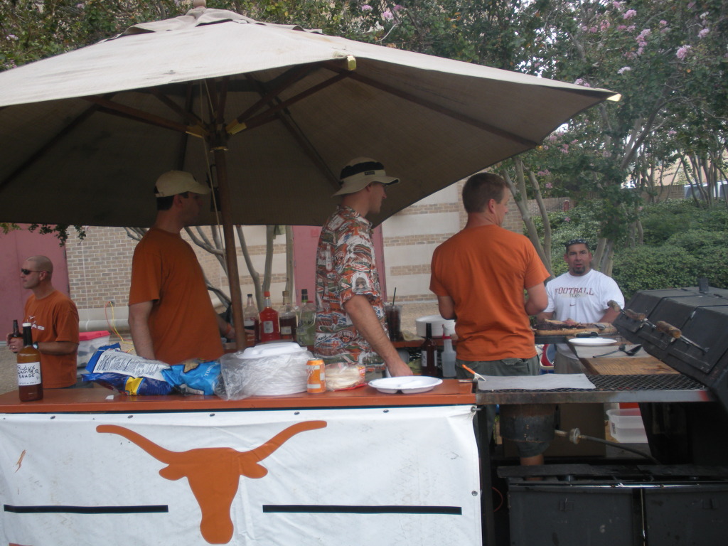 2009/09(September)/UT-Texas-Tech/1024x768_2009-09-19-UT-Texas-Tech-07-Stan-Travis.JPG