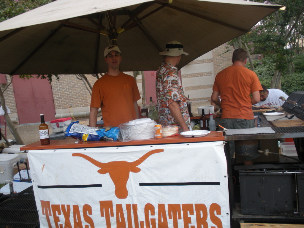 2009/09(September)/UT-Texas-Tech/1024x768_2009-09-19-UT-Texas-Tech-08-Stan-Travis.JPG