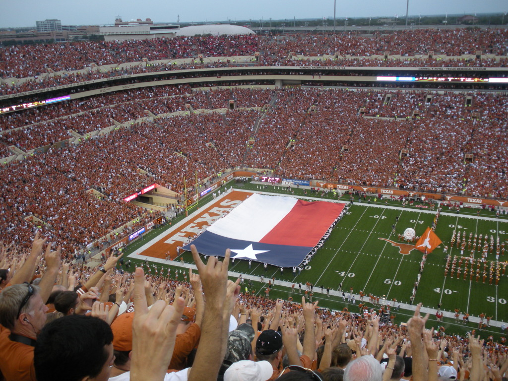 2009/09(September)/UT-Texas-Tech/1024x768_2009-09-19-UT-Texas-Tech-23.JPG