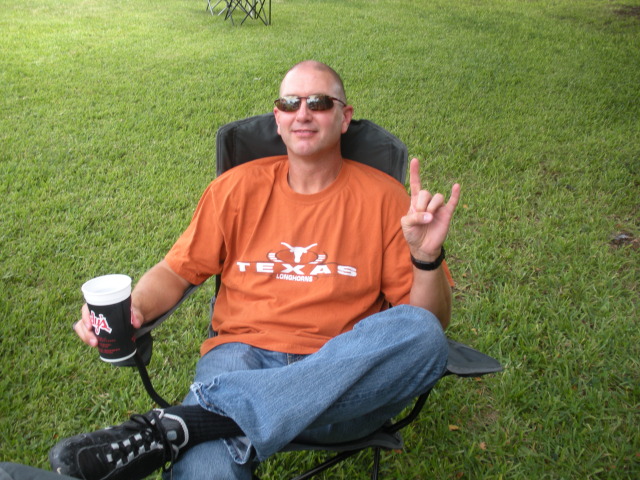 2009/09(September)/UT-Texas-Tech/640x480_2009-09-19-UT-Texas-Tech-02-Mike.JPG