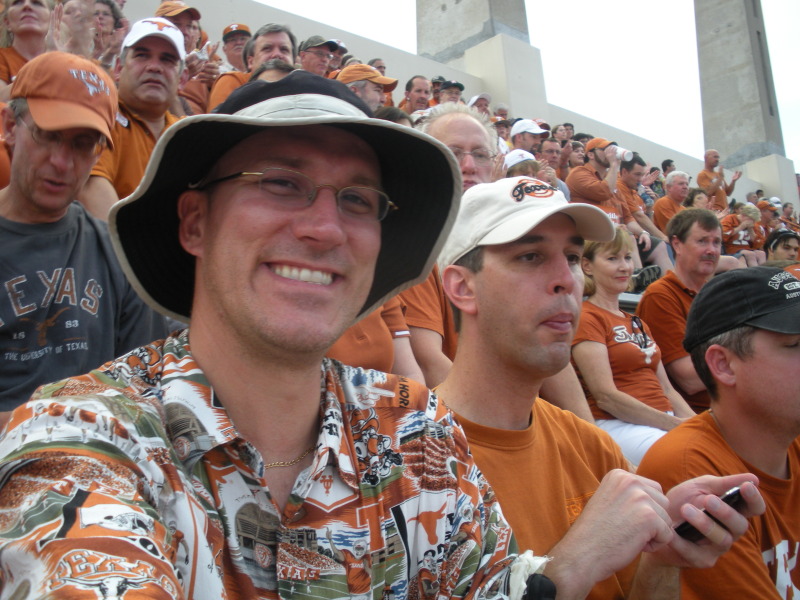 2009/09(September)/UT-Texas-Tech/800x600_2009-09-19-UT-Texas-Tech-10-Travis-Stan.JPG