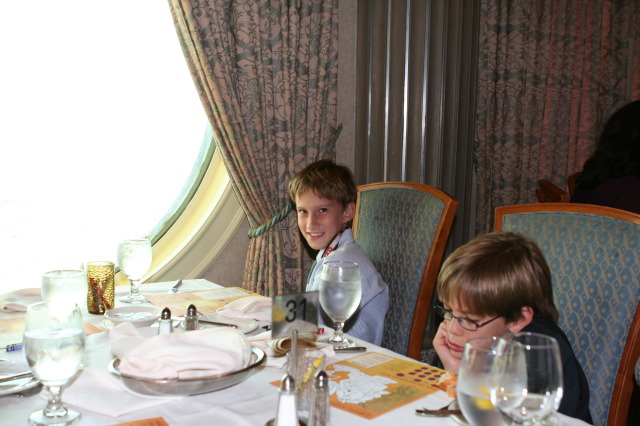 2009/10(October)/Disney-Cruise/159CANON/640x480_IMG_5986.JPG