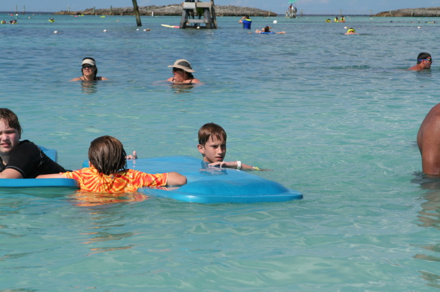 2009/10(October)/Disney-Cruise/163CANON/640x480_IMG_6383.JPG