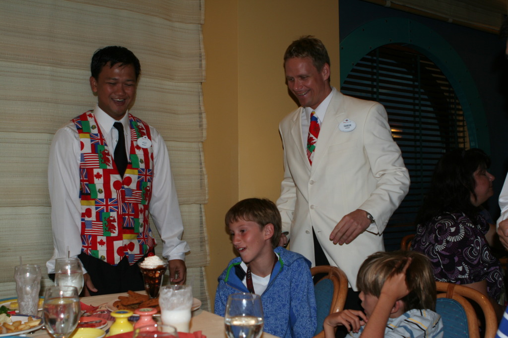 2009/10(October)/Disney-Cruise/164CANON/1024x768_IMG_6442.JPG