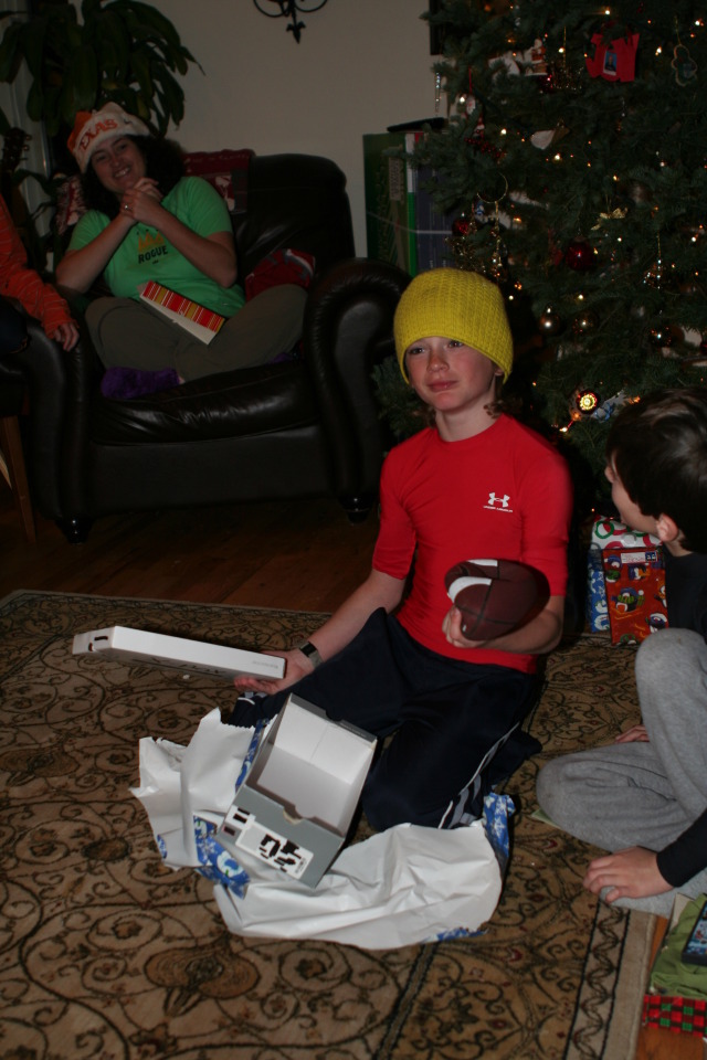2009-12-25-Christmas-35-Chance-Suzi-Vale-XBOX-360-joke.JPG