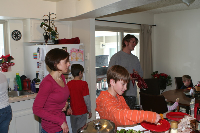 2009/12(December)/Colorado-Christmas/800x600_2009-12-25-Christmas-14-Heather-Dax-Chance-Justin-Ian.JPG