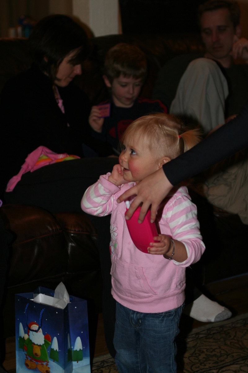 2009/12(December)/Colorado-Christmas/800x600_2009-12-25-Christmas-47-Sydney.JPG