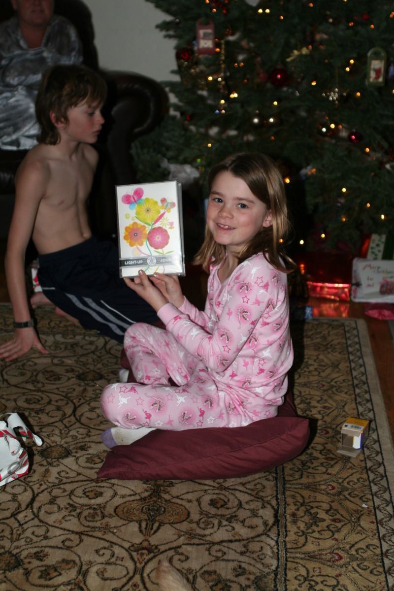 2009/12(December)/Colorado-Christmas/800x600_2009-12-25-Christmas-52-Vale-Kyla.JPG