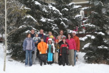 2009-12-25-Christmas-Family-Photo-08-Heather-Sydney-Josh-Jim-Dax-Kyla-Janeen-Vale-Ian-Katie-Justin-Chance-Suzi-Travis-GOOD.JPG