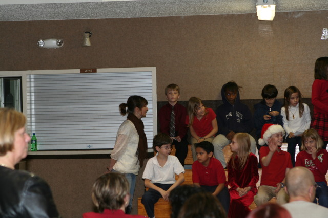 2009/12(December)/NYOS-Christmas-Pagent/640x480_2009-12-16-NYOS-Christmas-Pagent-02-Dax.JPG