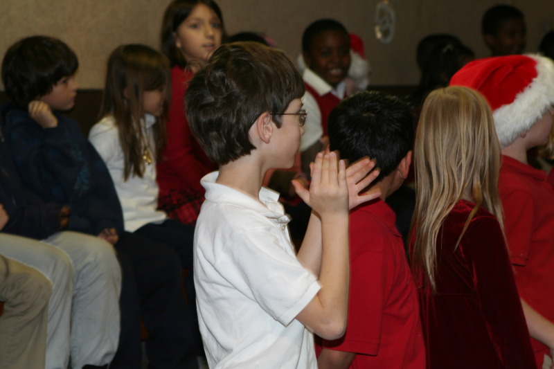 2009/12(December)/NYOS-Christmas-Pagent/800x600_2009-12-16-NYOS-Christmas-Pagent-07-Dax.JPG