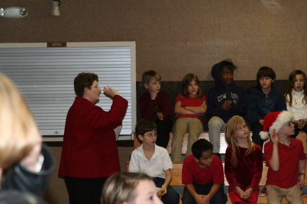 2009-12-16-NYOS-Christmas-Pagent-04-Dax.JPG