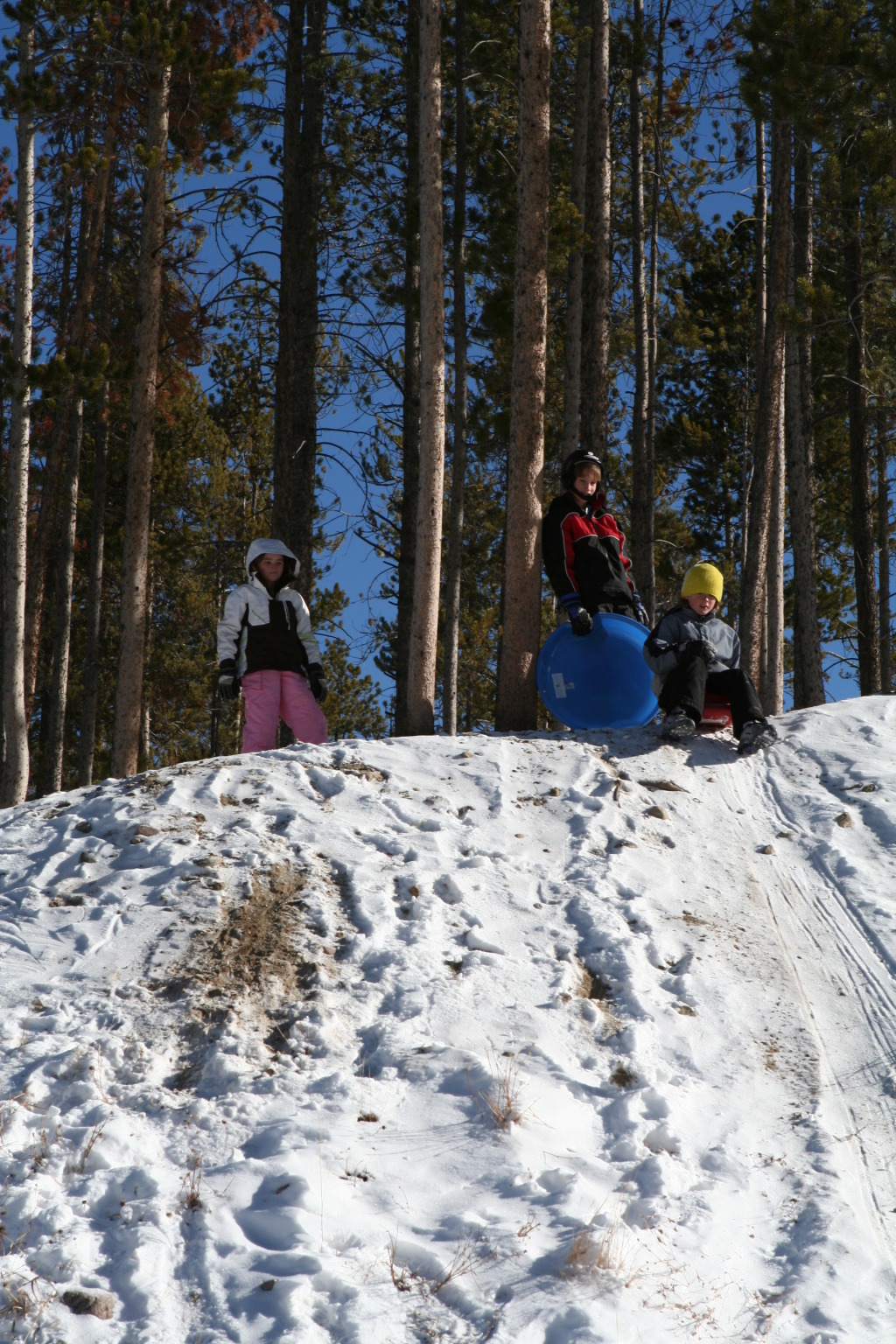 2009/12(December)/Sledding/1024x768_2009-12-27-Sledding-058-Kyla-Chance-Vale.JPG