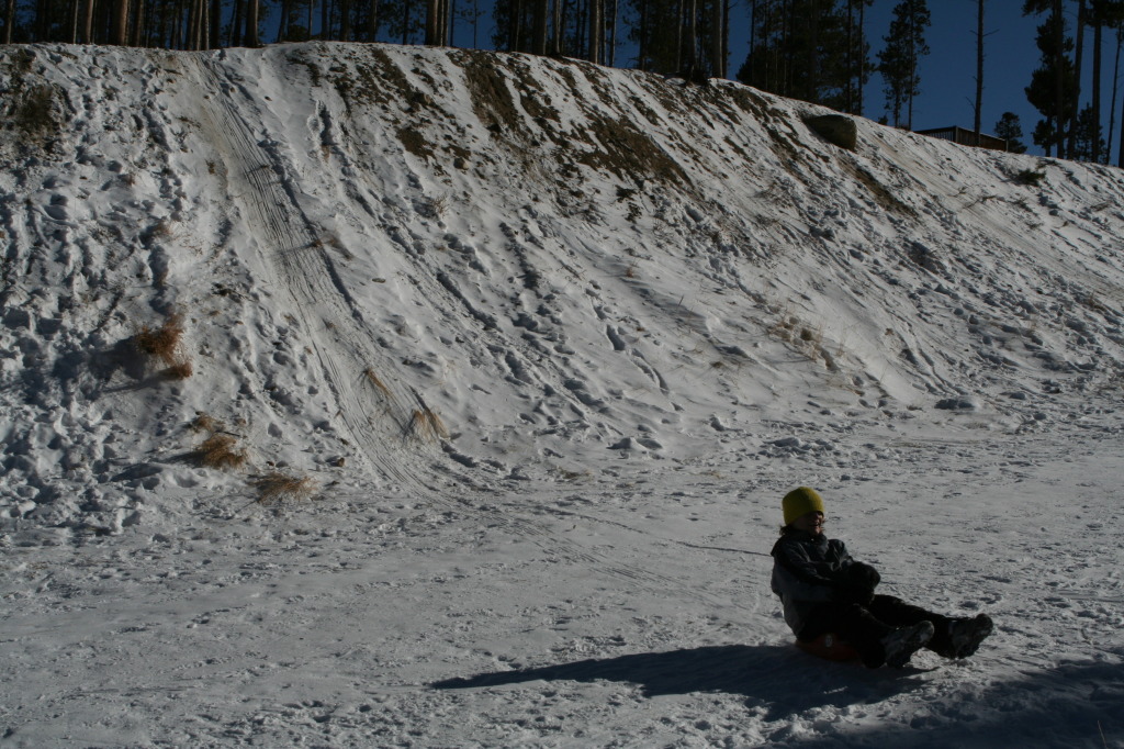 2009/12(December)/Sledding/1024x768_2009-12-27-Sledding-162-Vale.JPG
