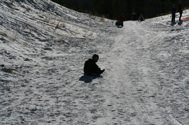 2009-12-27-Sledding-001.JPG