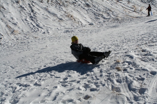 2009/12(December)/Sledding/640x480_2009-12-27-Sledding-029-Vale.JPG