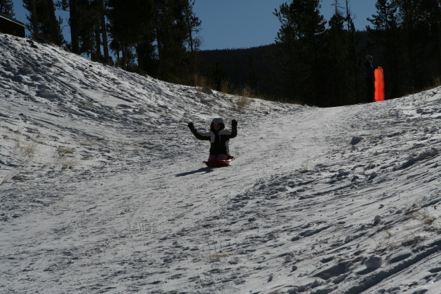 2009-12-27-Sledding-041-Kyla.JPG
