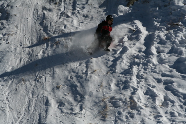 2009/12(December)/Sledding/640x480_2009-12-27-Sledding-084-Chance.JPG