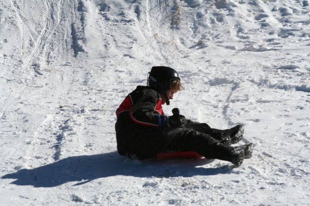 2009-12-27-Sledding-090-Chance.JPG
