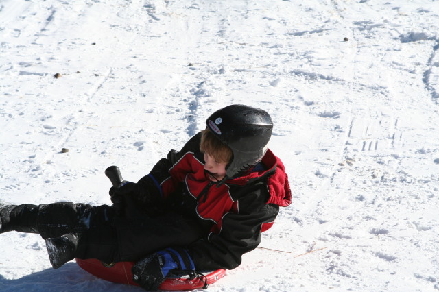 2009-12-27-Sledding-094-Chance.JPG