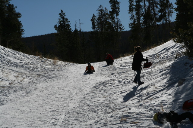 2009-12-27-Sledding-096-Dax.JPG