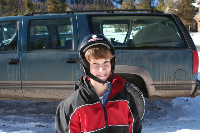 2009/12(December)/Sledding/640x480_2009-12-27-Sledding-168-Chance.JPG