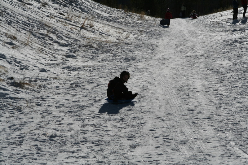 2009-12-27-Sledding-002.JPG