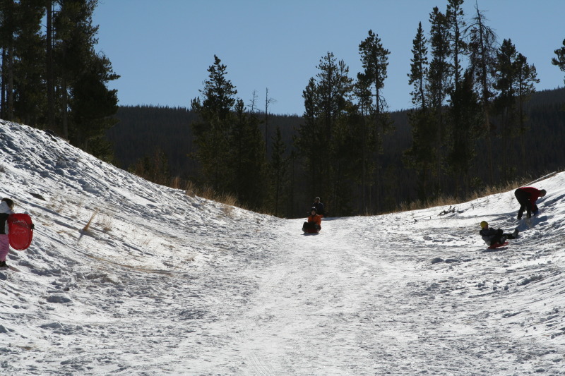 2009/12(December)/Sledding/800x600_2009-12-27-Sledding-009.JPG