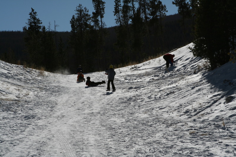 2009/12(December)/Sledding/800x600_2009-12-27-Sledding-012.JPG