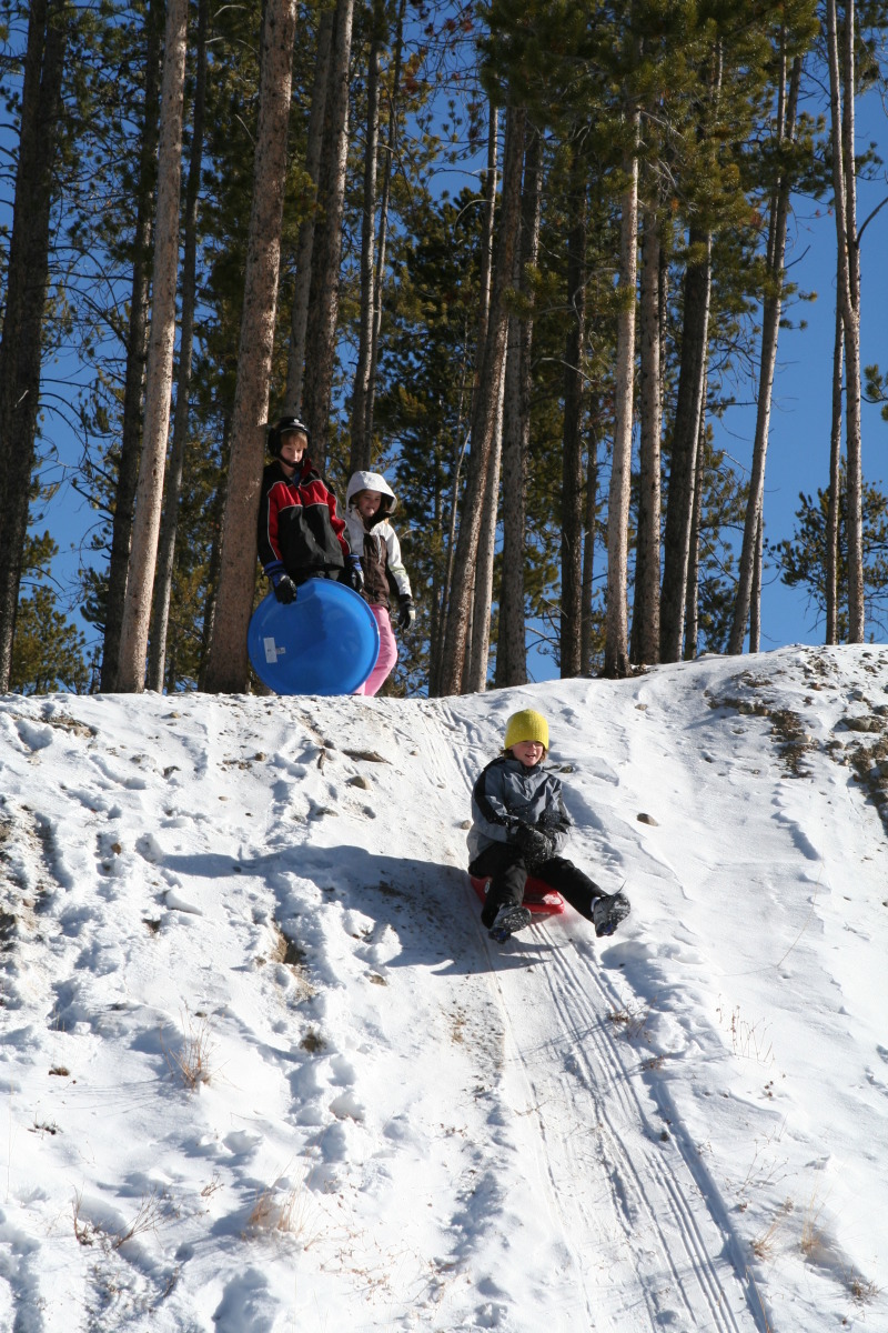 2009-12-27-Sledding-060-Chance-Kyla-Vale.JPG