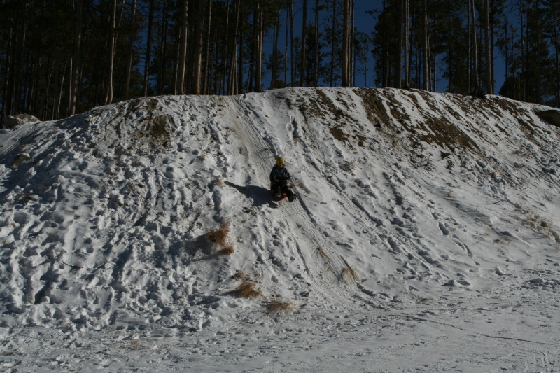 2009/12(December)/Sledding/800x600_2009-12-27-Sledding-158-Vale.JPG